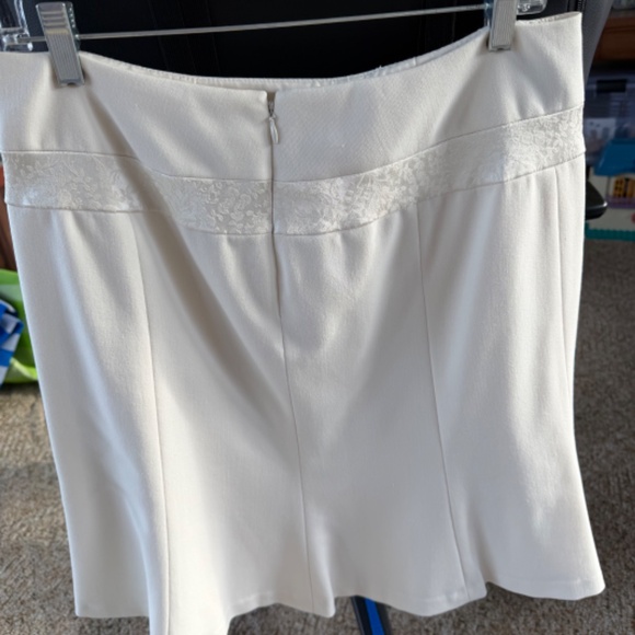 Zip down back short skirt, lined and Petite 10P,  Apostrophe brand - Picture 2 of 2